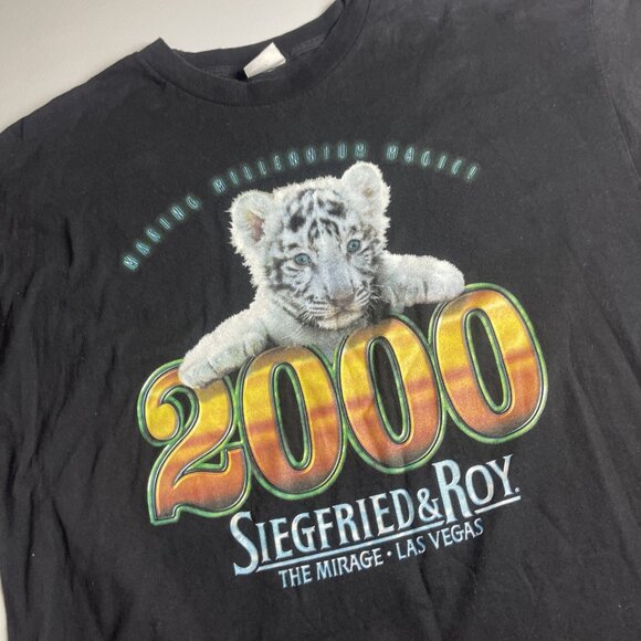 Vintage 2000 Siegfried and Roy T-Shirt Mens Tiger Cub Magic (**XL, but read**) - Picture 2 of 11